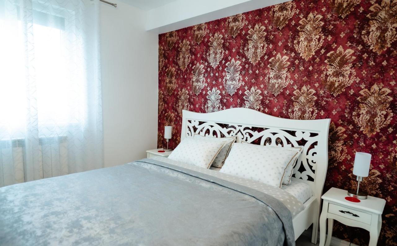 Carla'S Apart Palas-Hala Centrala 1 Bedroom, Airport Shuttle Iasi Extérieur photo